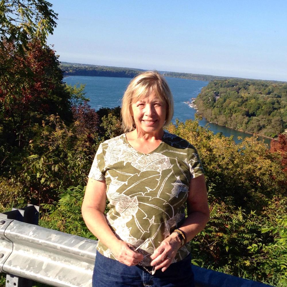 Meet your Posher, Vicki